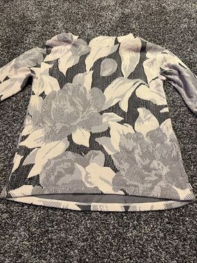 Burton Black & Cream Knit Top with Graphic Pattern
